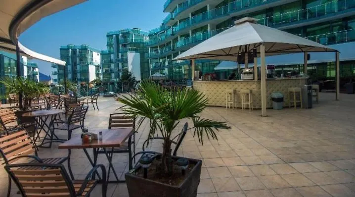 Apartment Paradise Delux In Primorsko Del Sol Bulgarije